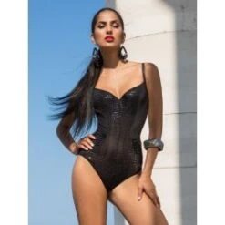 Badeanzug GLOSSY Schwarz Von Cotton Club Mare