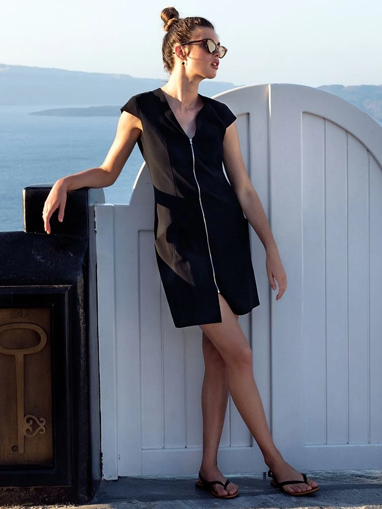 Reisekleid AMI 51 Schwarz Von Pain De Sucre – Bild 4